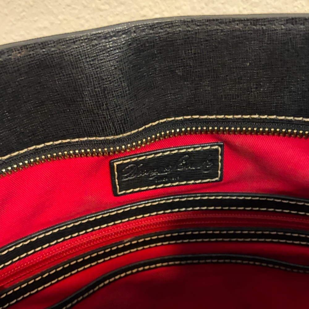 Dooney & Bourke Black Saffiano Leather Tote Bag Red Lining - Picture 10 of 13